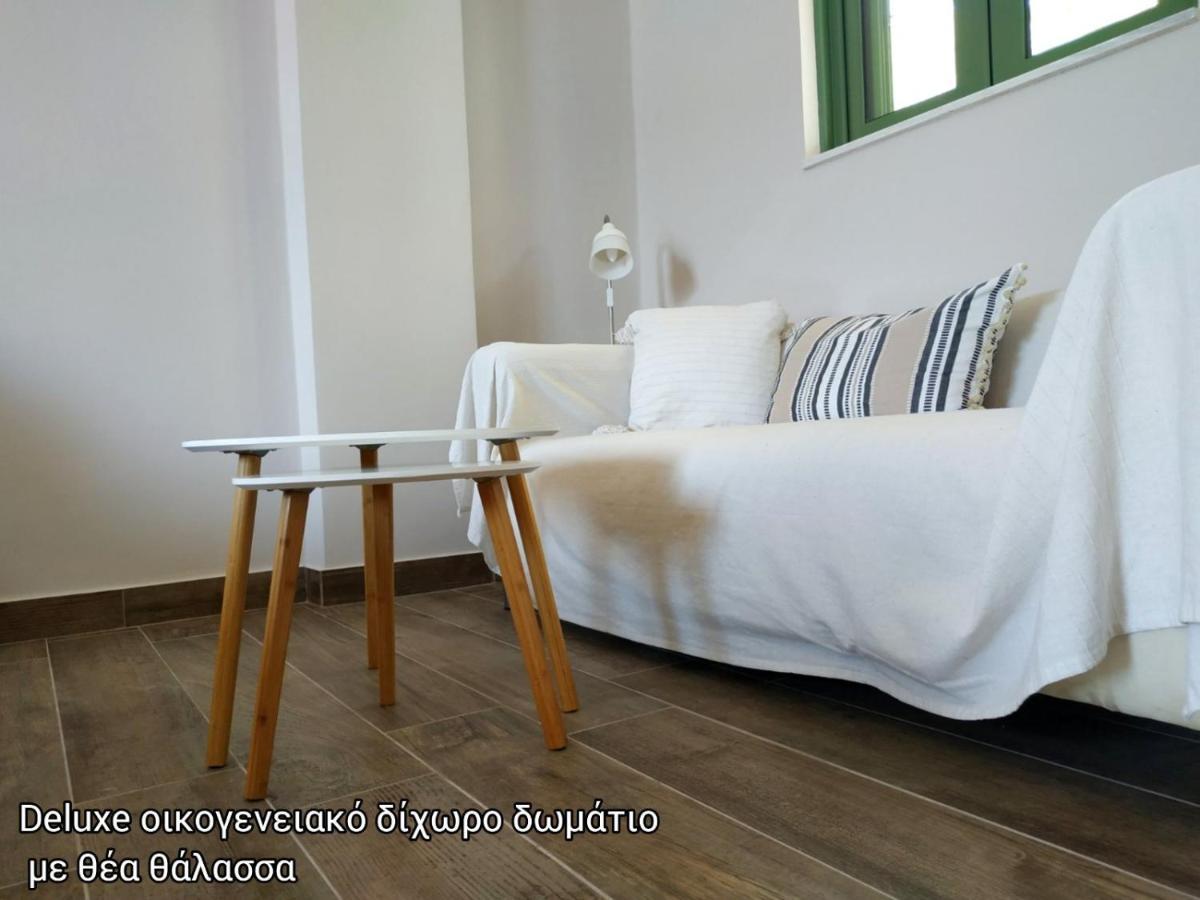Evita's Hotel Poros Town