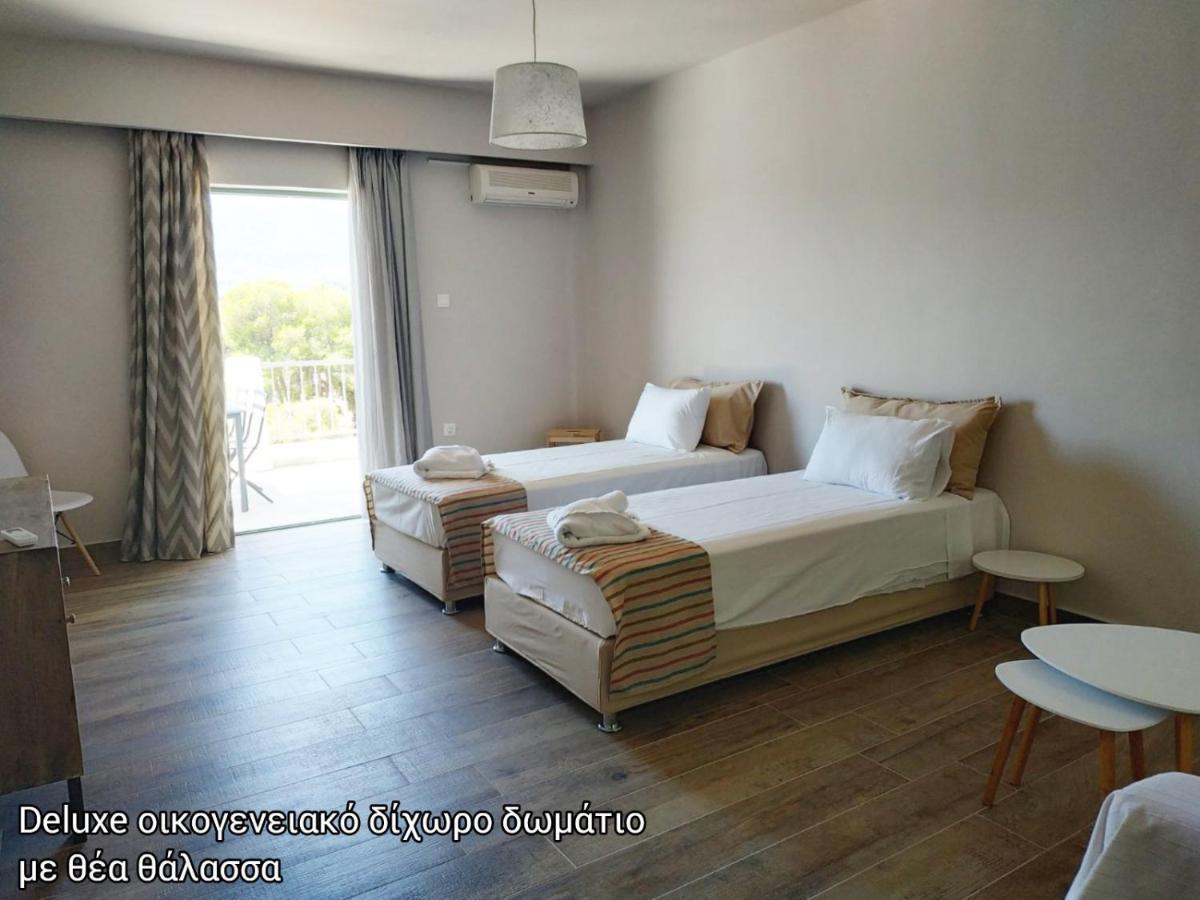 Evita's Hotel Poros Town