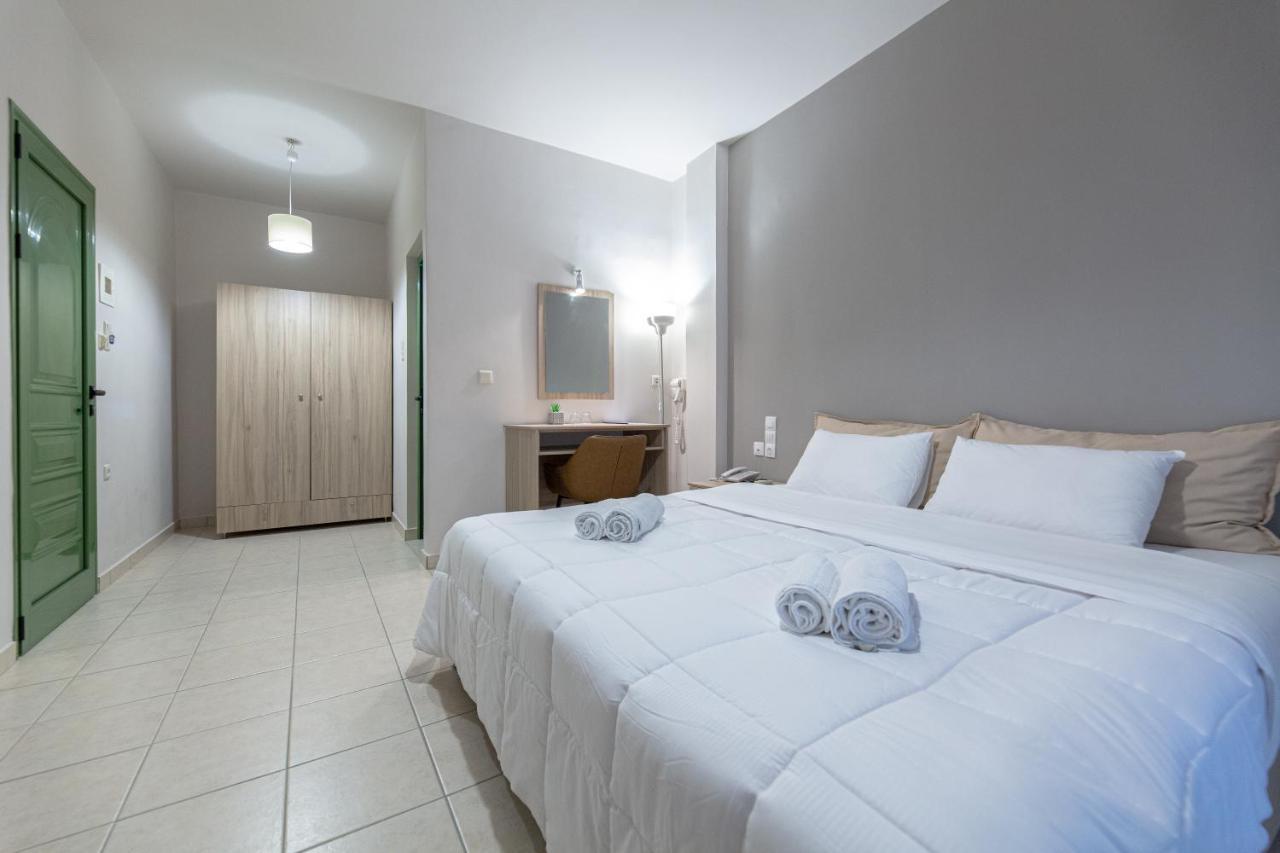 Hotel Evita's